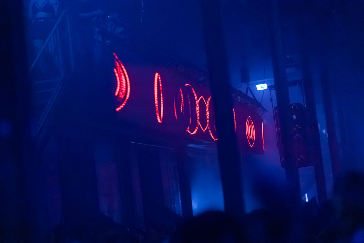 Loading... just a sec